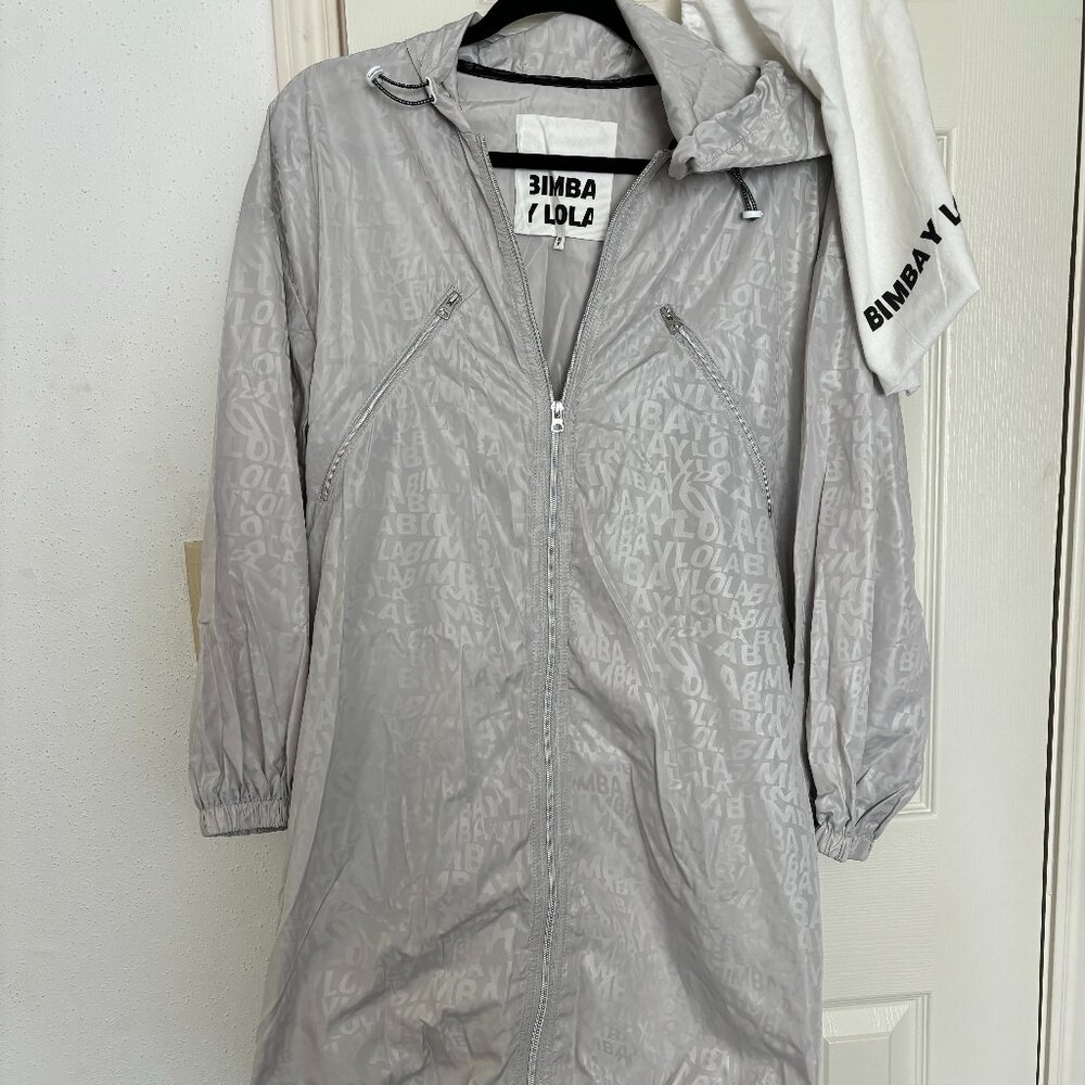 Bimba y Lola Lightweight Gray Rain or Trench Coat w/Hoodie, Mid-length, XS / S
